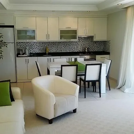 Spacious Luxury Living On Magnificent Gated Tropicana , Overlooks The Comm Apartament *